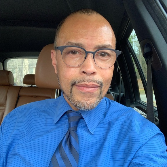 Meet your Posher, Greg 🌟Posh Ambassador🌟 - Picture 2 of 8